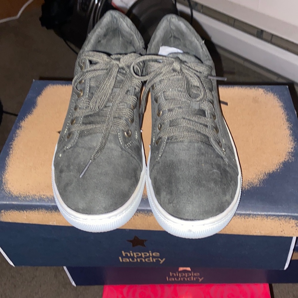 Sneakers with box